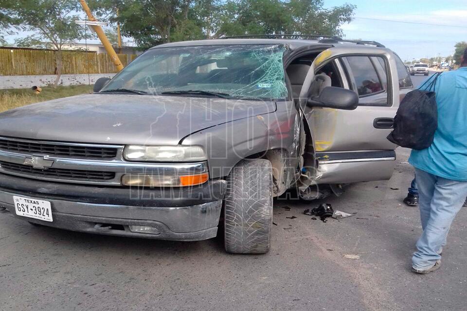 Hoy Tamaulipas - Residente fronterizo choca contra semaforo en ... - Hoy Tamaulipas