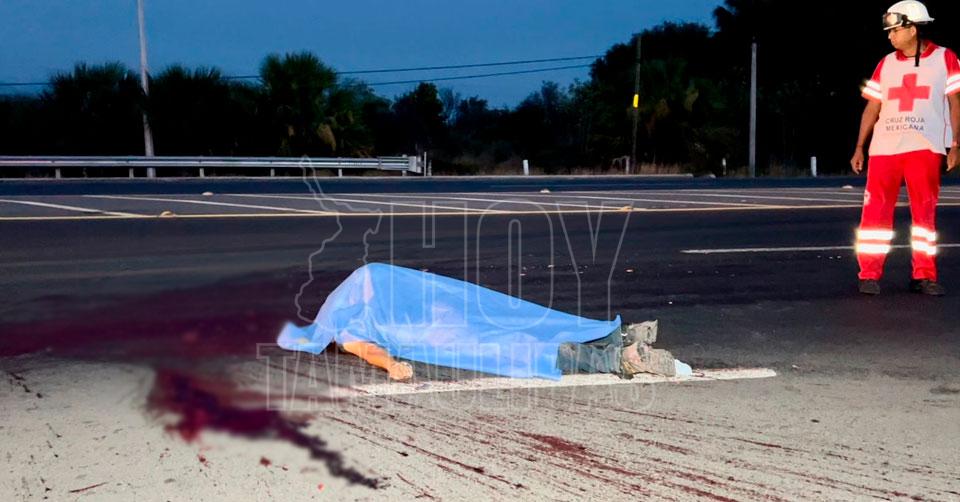 Hombre muere atropellado por auto "fantasma"