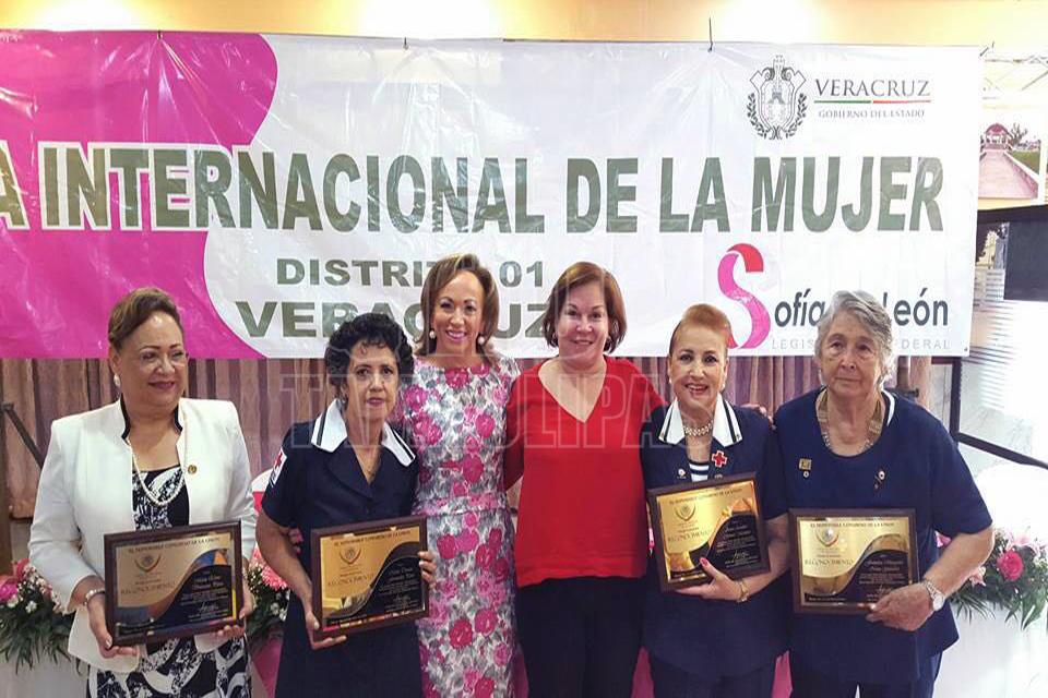 Legisladora de Pánuco reconoce labor de mujeres veracruzanas - Hoy Tamaulipas