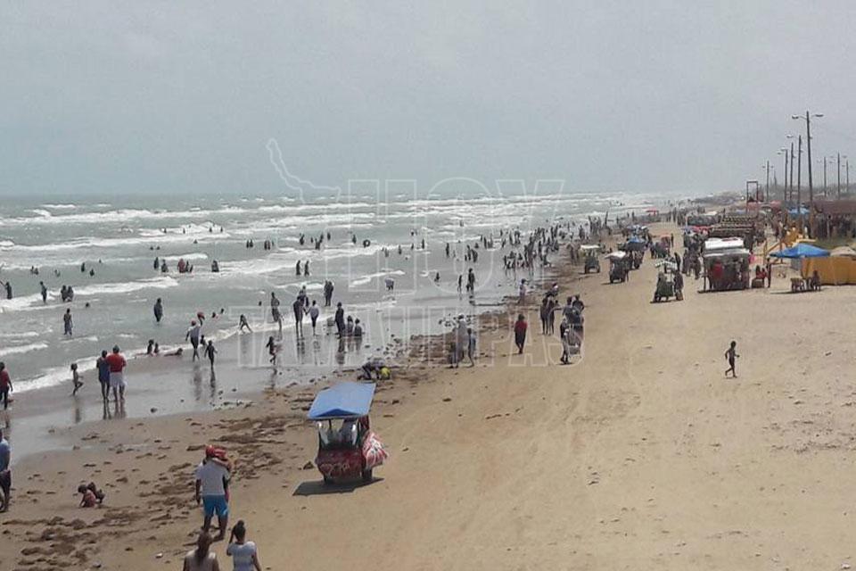Hoy Tamaulipas Inician vacaciones en Playa Bagdad