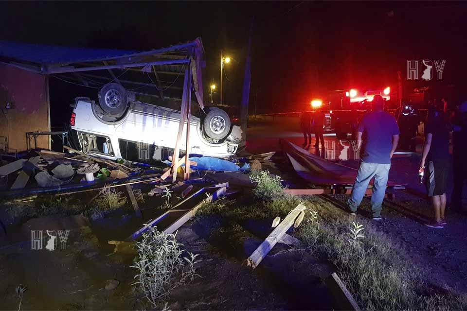 Hoy Tamaulipas - Muere mujer al chocar y volcar en Nuevo Laredo