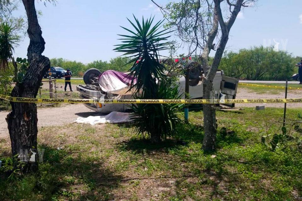 Hoy Tamaulipas - Volcadura en Matamoros deja una mujer muerta y dos ...