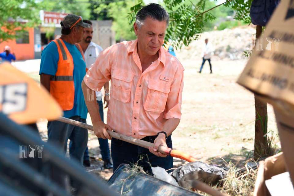 Hoy Tamaulipas - Encabeza Chucho Nader nueva jornada de limpieza en Tampico