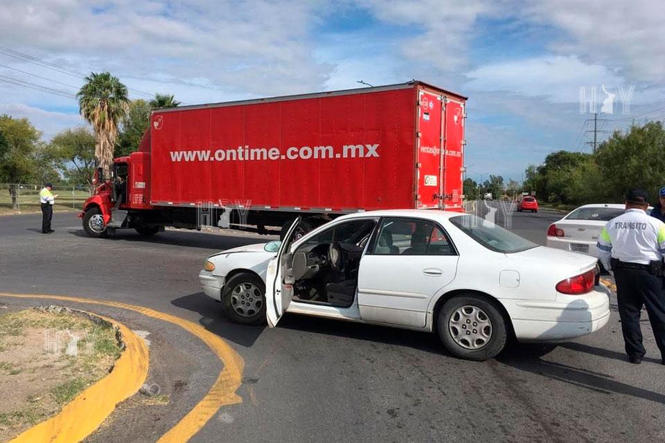 Hoy Tamaulipas - Choque en Nuevo Laredo dejo una lesionada