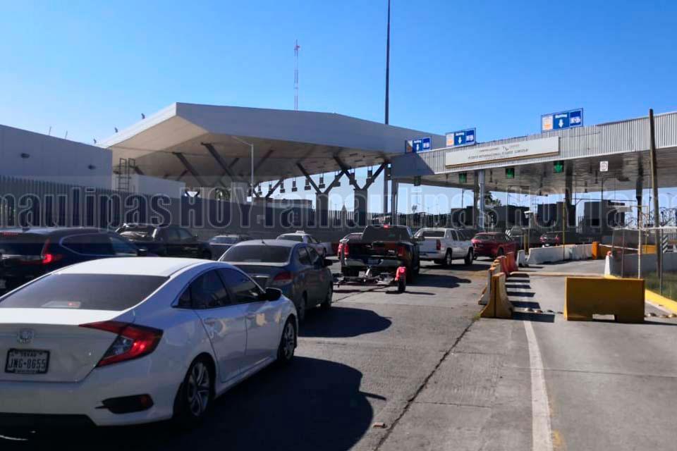 Hoy Tamaulipas Llenan puentes internacionales en Nuevo Laredo
