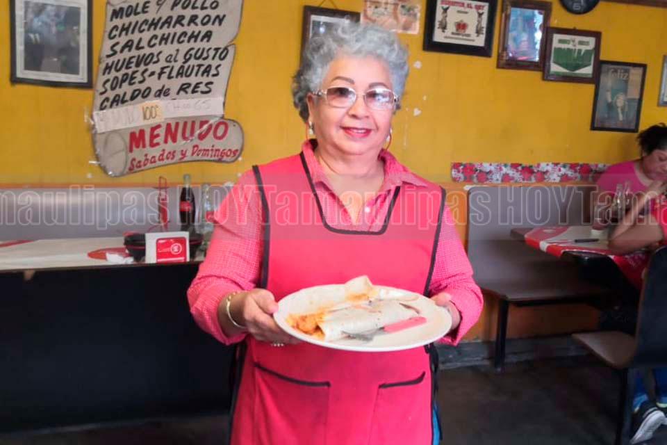 Hoy Tamaulipas 30 anios de ser El Rey del burrito en Nuevo Laredo