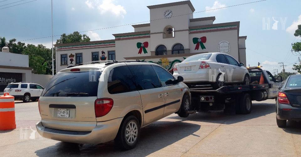 Hoy Tamaulipas - Reactivan operativo grua en el centro de Altamira