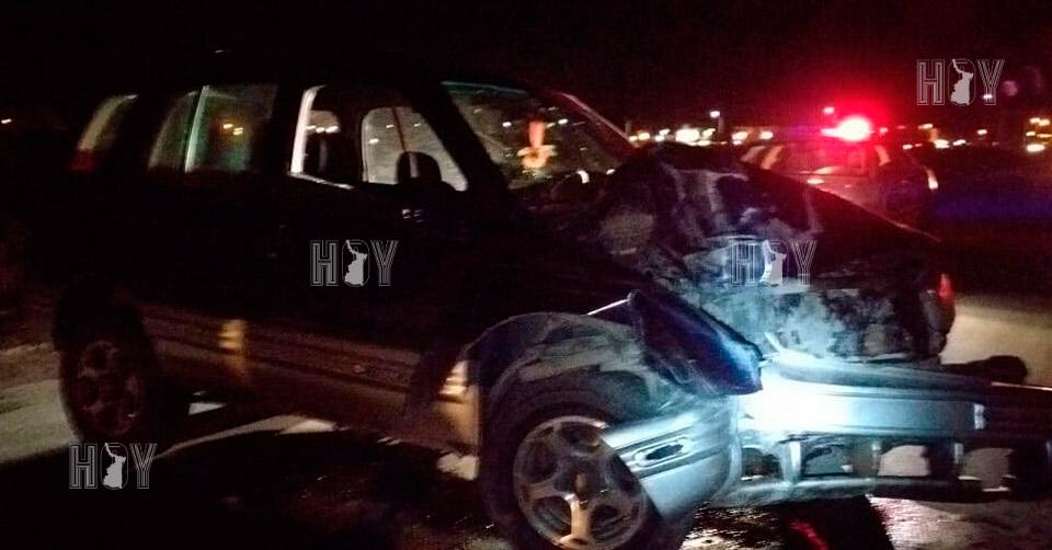 Hoy Tamaulipas - Roban camioneta y la abandonan tras chocarla en Matamoros