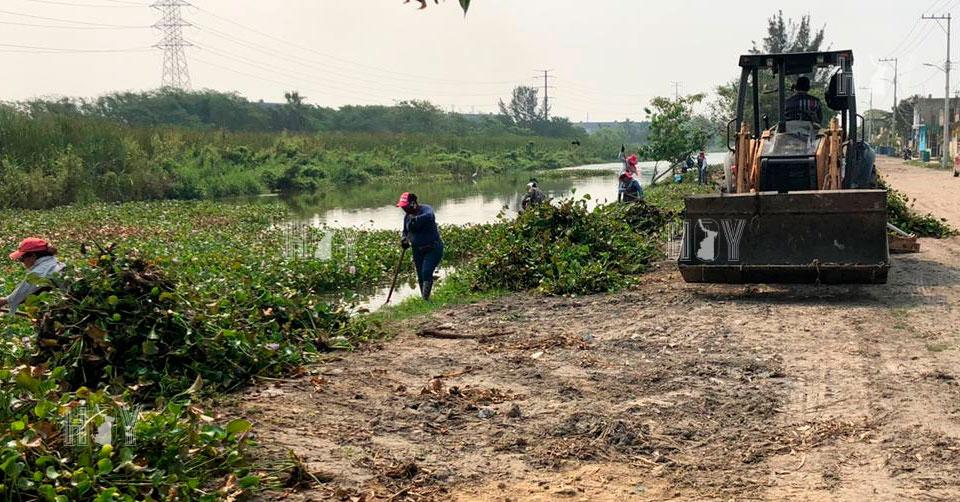 Hoy Tamaulipas - Refuerza programa de limpieza en canales y lagunas de ...