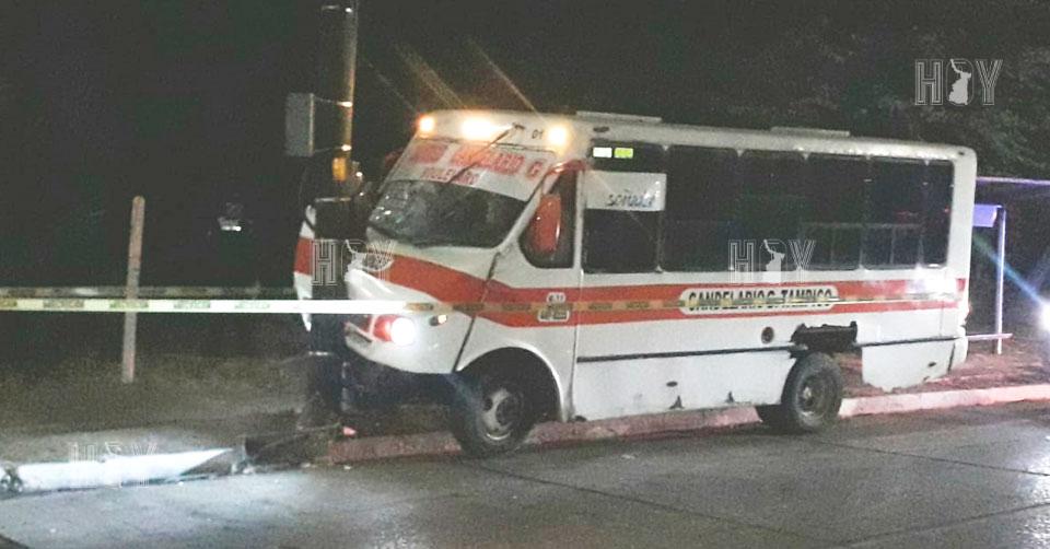 Hoy Tamaulipas - Tamaulipas Cinco lesionados al chocar micro con poste ...