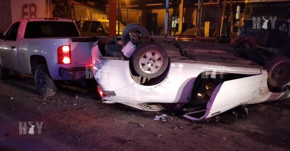 Hoy Tamaulipas - Accidente en Tamaulipas Vuelca y choca camioneta ...