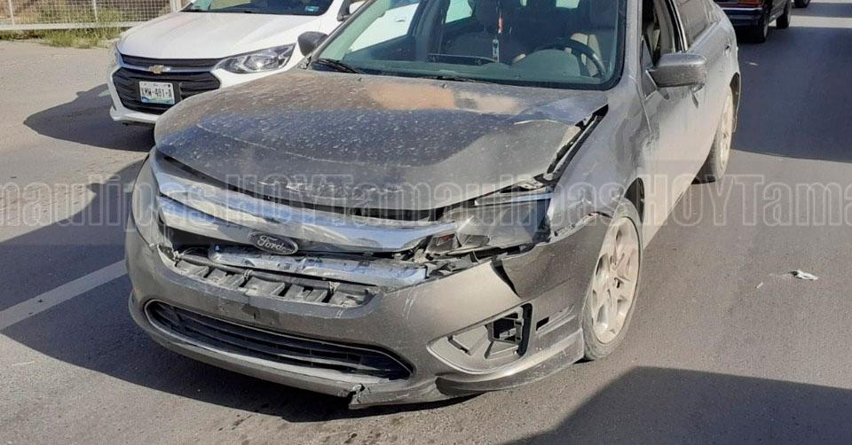 Hoy Tamaulipas - Seguridad Tamaulipas Choca por alcance camioneta de ltimo modelo en Nuevo Laredo - Vimarsana News