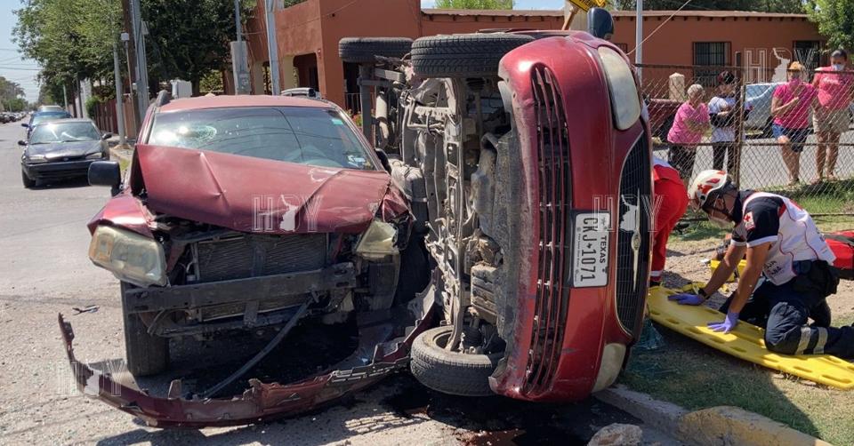 Hoy Tamaulipas - Choque con volcadura deja mujer gravemente herida en ...