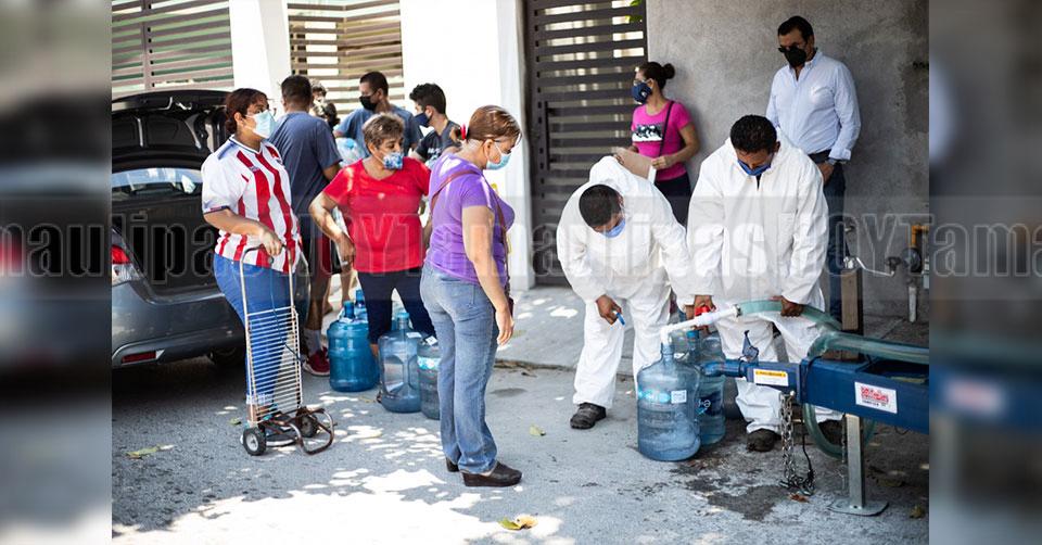 Hoy Tamaulipas - Tamaulipas Comapa Zona TAM contina regalando agua purificada en colonias de Tampico - Vimarsana News