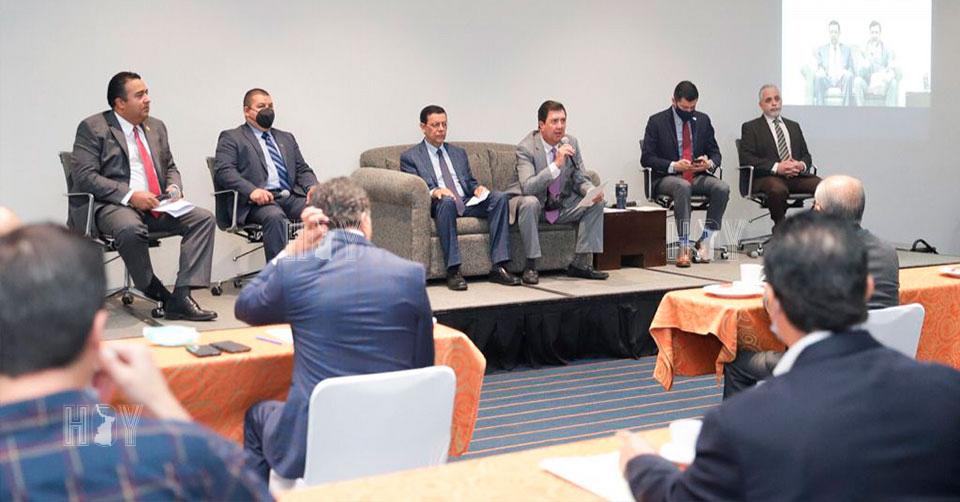 Hoy Tamaulipas - Tamaulipas Culminacin de estudios profesionales har ms competitivos a los Dos Laredos - Vimarsana News