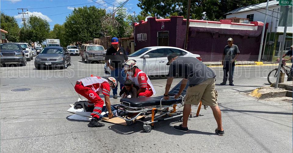 Hoy Tamaulipas - Tamaulipas Se estrella motociclista contra auto en Nuevo Laredo - Vimarsana News
