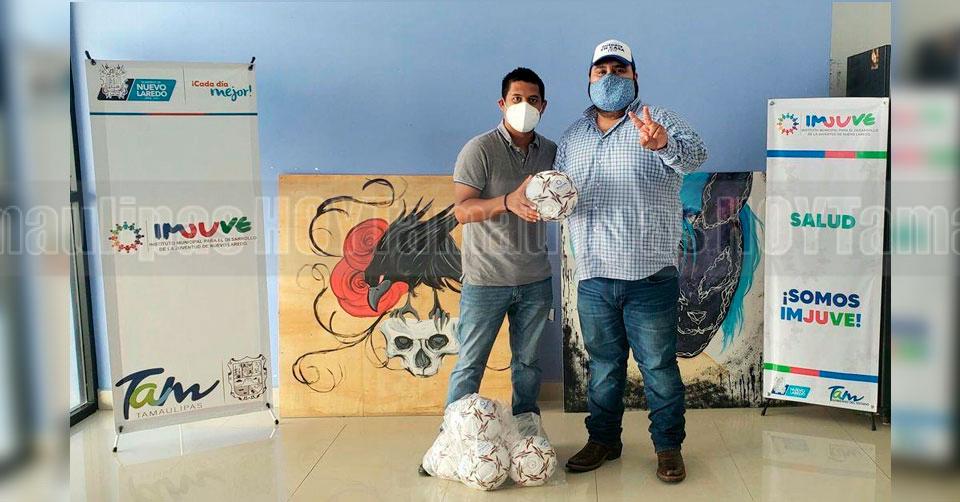 Hoy Tamaulipas - Tamaulipas Hace IMJUVE donacin a Club de Ftbol Bengalas - Vimarsana News