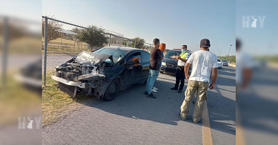 Hoy Tamaulipas - Tamaulipas No guarda distancia y choca por alcance en Nuevo Laredo - Vimarsana News