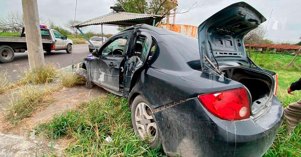 Hoy Tamaulipas - Choque en Tamaulipas Mujer choca su auto contra poste ...