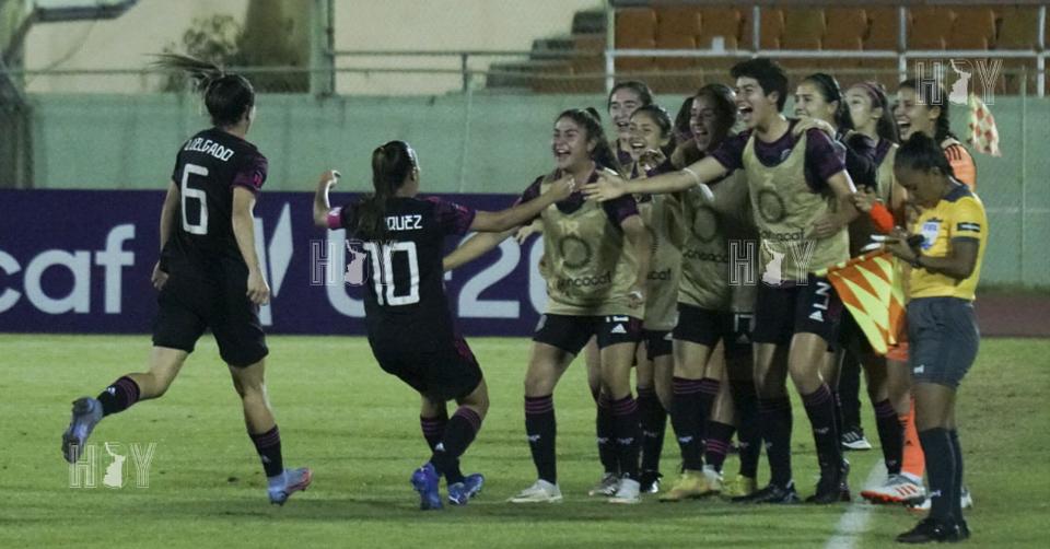 Hoy Tamaulipas - Seleccion Femenil Mexicana lista para cerrar el Premundial