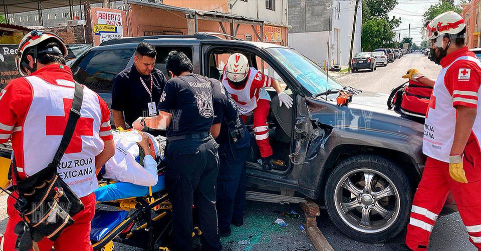 Hoy Tamaulipas - Accidentes en Tamaulipas Mujer queda herida y atrapada ...