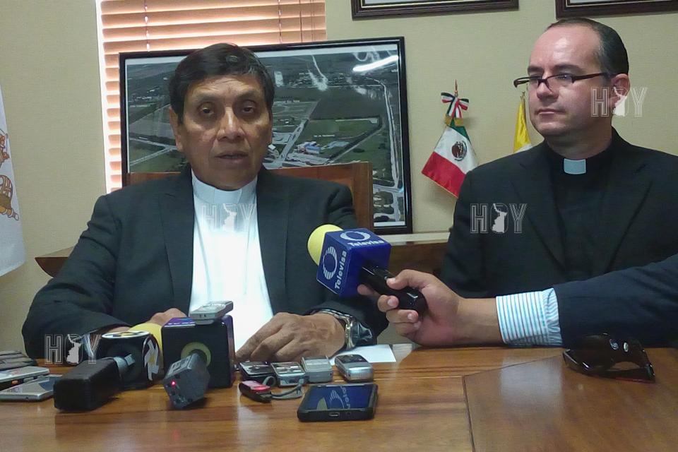 Hoy Tamaulipas - Desconocen en Matamoros fecha de llegada del nuevo obispo