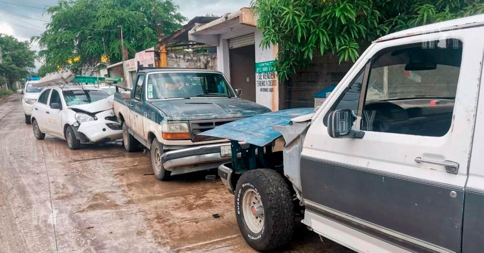 Hoy Tamaulipas - Choque en Tamaulipas Conductora pierde el control y ...