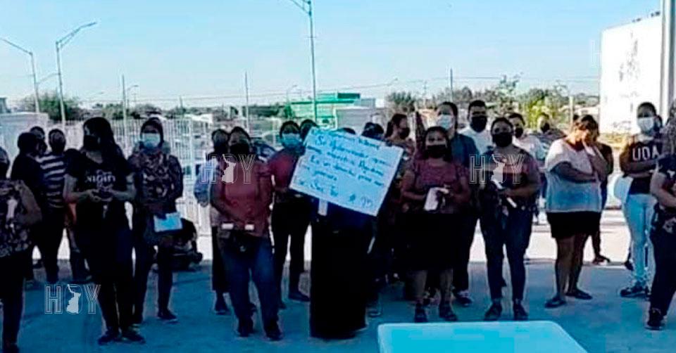 Hoy Tamaulipas - Tamaulipas Se manifiestan padres de familia por falta ...
