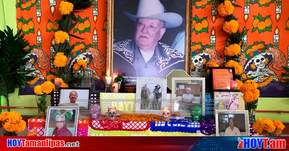Hoy Tamaulipas Tamaulipas Dedican altar de muertos a lideres obreros