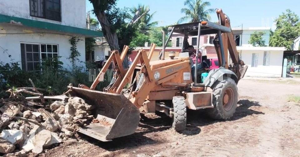 Hoy Tamaulipas - Intensifican trabajos de limpieza en colonias de ...