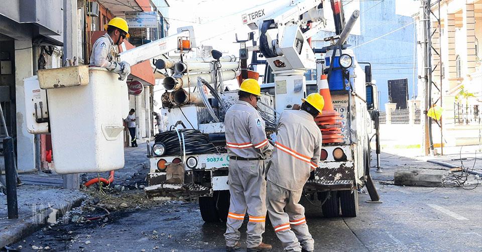 Hoy Tamaulipas - Accidente en Tamaulipas Ebrio deja sin luz a sector ...