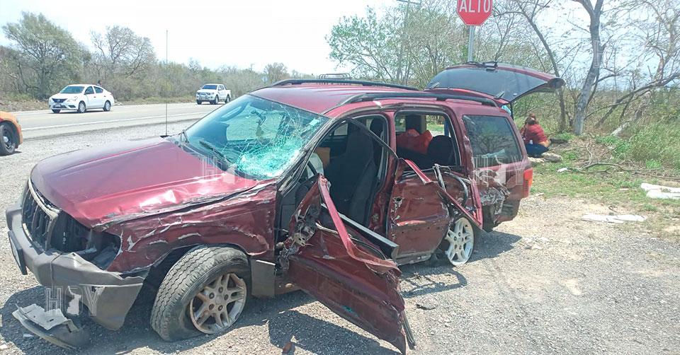 Hoy Tamaulipas - Accidente en Tamaulipas Choque entre camionetas dejo a ...
