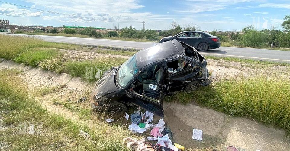 Hoy Tamaulipas - Vuelca y resulta herida en Nuevo Laredo