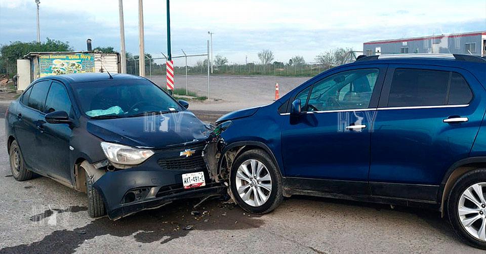 Hoy Tamaulipas - Accidente en Tamaulipas Choque frontal entre auto y ...