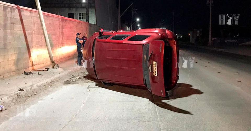 Hoy Tamaulipas - Tamaulipas Ebrio choca y vuelca su camioneta en Nuevo ...