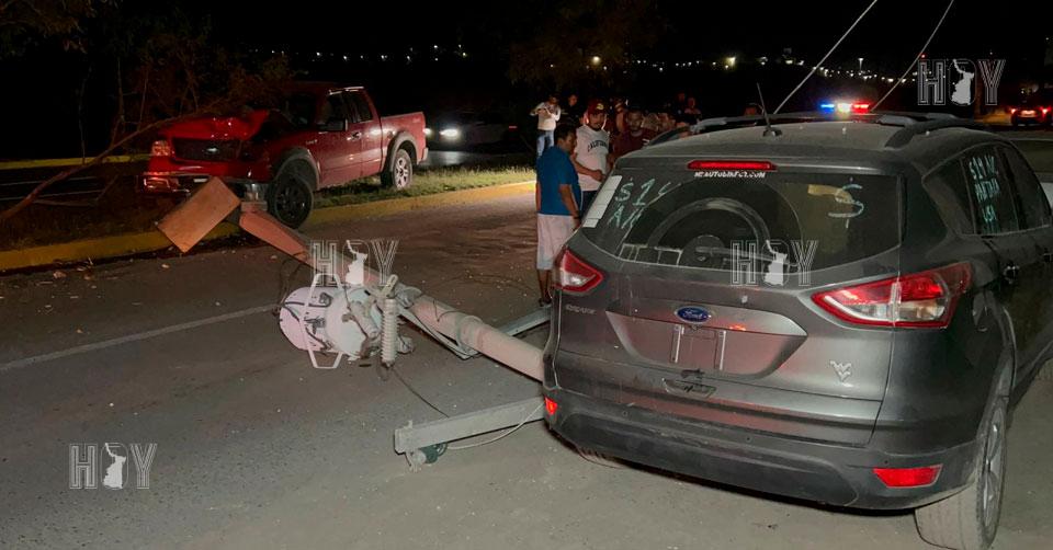 Hoy Tamaulipas - Accidentes en Tamaulipas Ebrio conductor deja sin luz ...