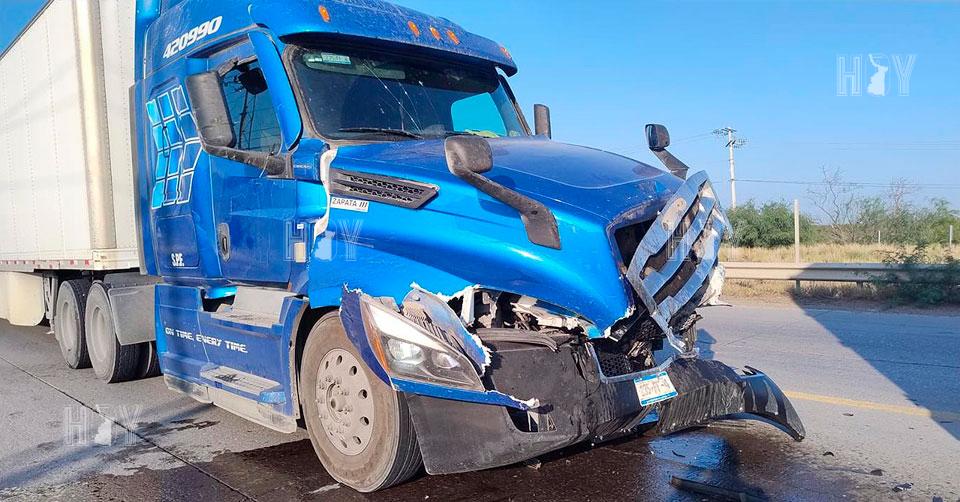 Hoy Tamaulipas - Tamaulipas Choque entre trailers en Nuevo Laredo deja ...