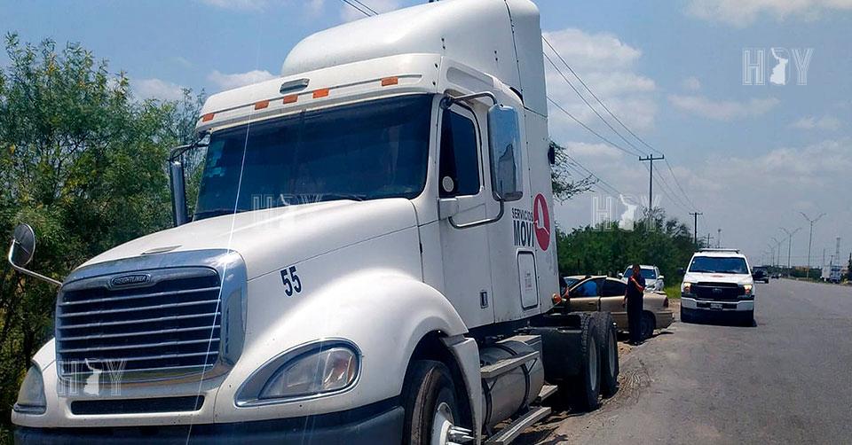 Hoy Tamaulipas - Accidente en Tamaulipas Choque entre trailer y auto ...