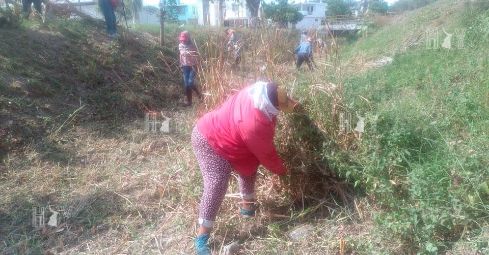 Hoy Tamaulipas - Tamaulipas Trabajos permanentes de limpieza en canales ...