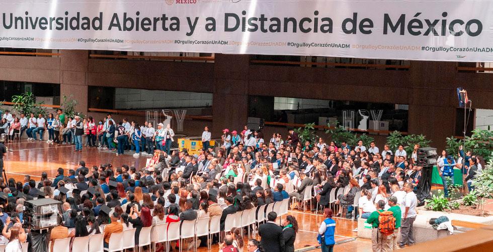 Hoy Tamaulipas - En cinco anios egresan mas de 18 mil estudiantes de la ...