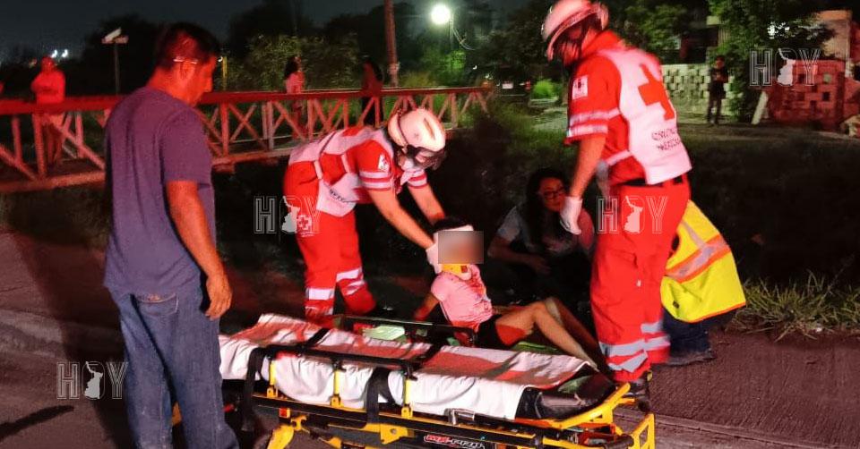 Hoy Tamaulipas - Abuelita y nieta salen heridas tras fuerte choque en ...