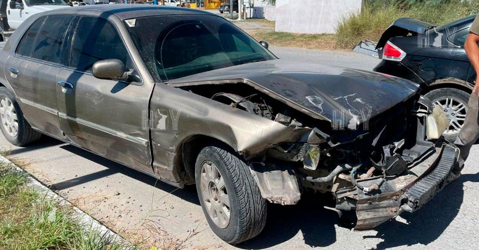Hoy Tamaulipas - Tamaulipas Se paso el rojo y ocasiona choque en acceso ...