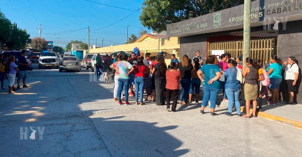 Hoy Tamaulipas - Tamaulipas Protestan por falta de maestro en Primaria ...