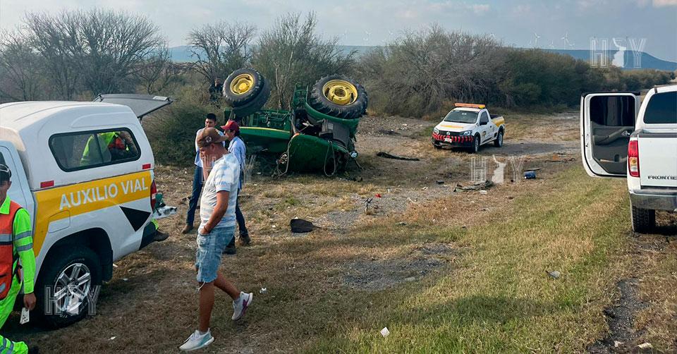 Hoy Tamaulipas - Accidente en Tamaulipas Choque entre trailer y tractor ...