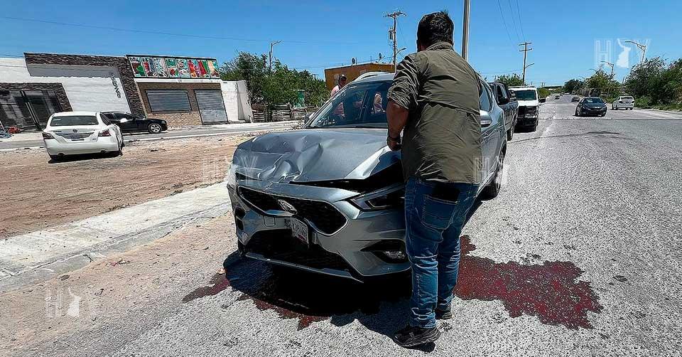 Hoy Tamaulipas - Mujer resulta herida en choque por alcance en Nuevo Laredo