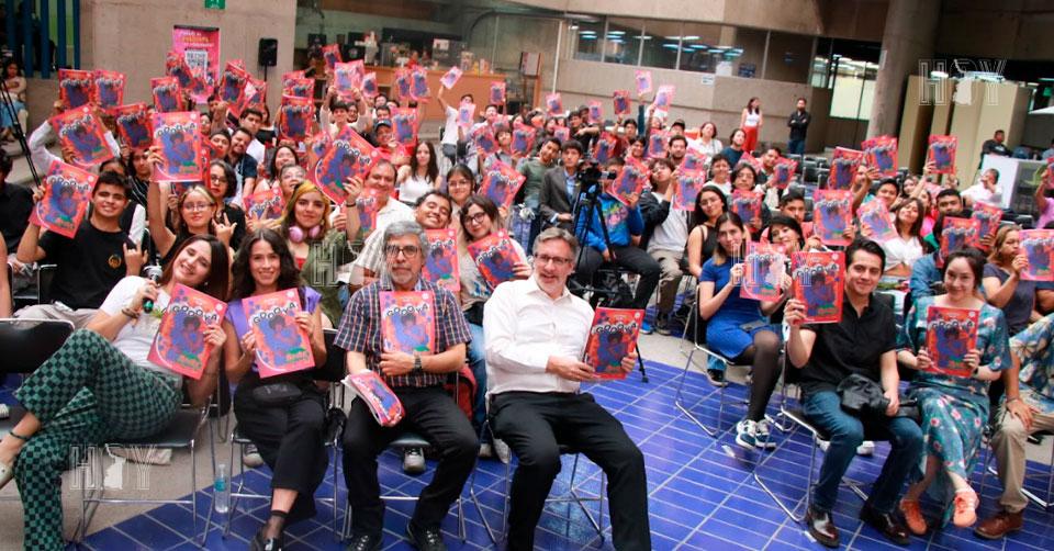 Hoy Tamaulipas - Nacional Estudiantes de la UNAM redefinen el amor en ...