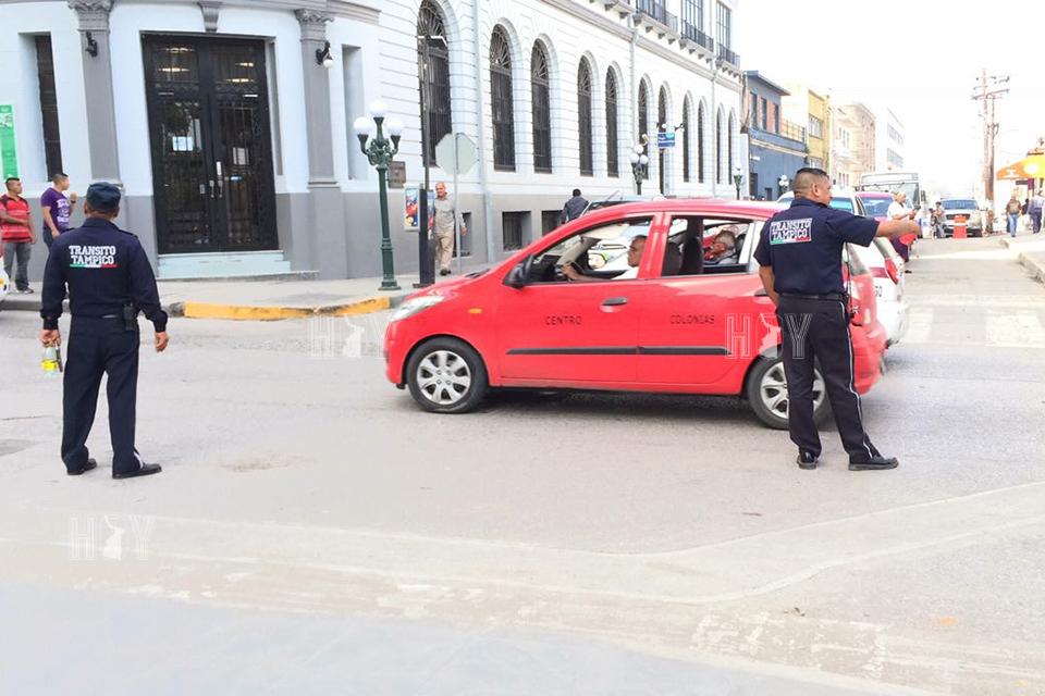 Hoy Tamaulipas - Calles en mal estado afectan transporte publico de Tampico