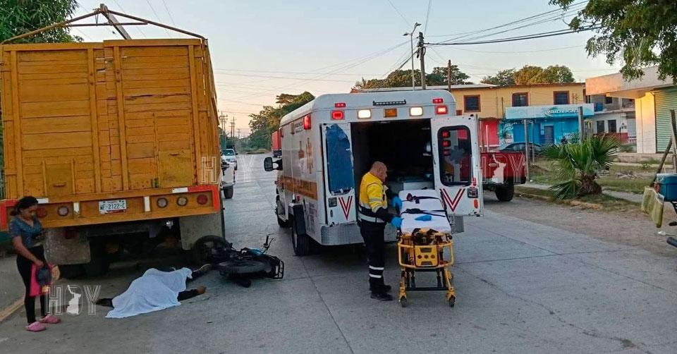 Hoy Tamaulipas - Tamaulipas Motociclista muere al chocar contra camion ...