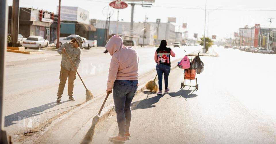Hoy Tamaulipas - Limpieza urbana avanza en zonas estrategicas de Matamoros
