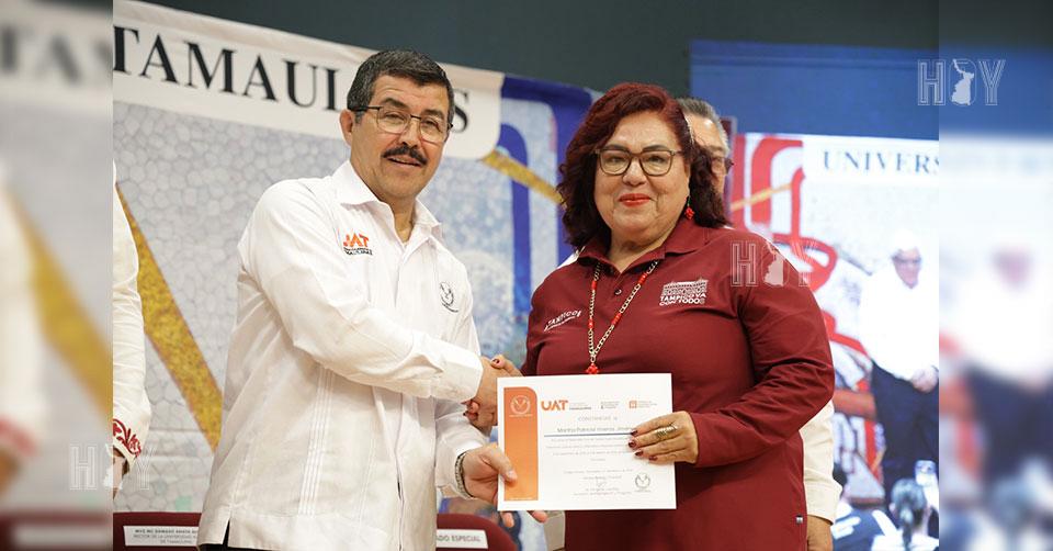 Hoy Tamaulipas - Universidad Certifica la UAT a guias especializados en ...